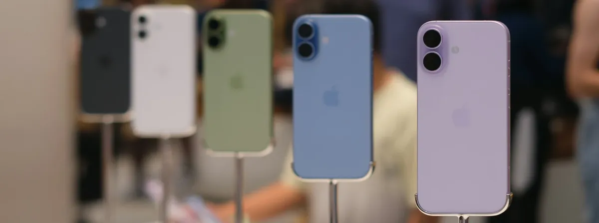 GSMA Mobile Report 2026 - iPhones lined up in a store