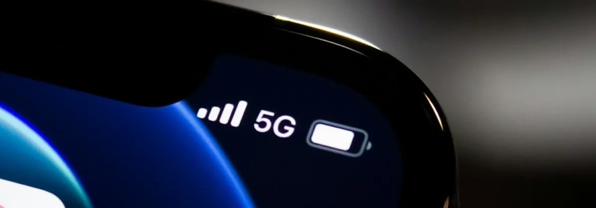 a 5G signal on a phone screen, delivered by an MVNO